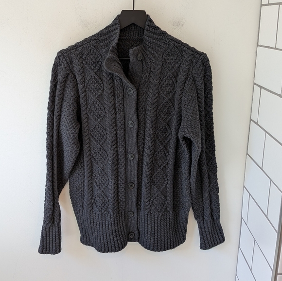 L.L. Bean Women's Grey Signature Cotton Fisherman Cardigan Sweater Cable Knot L? - Picture 1 of 6